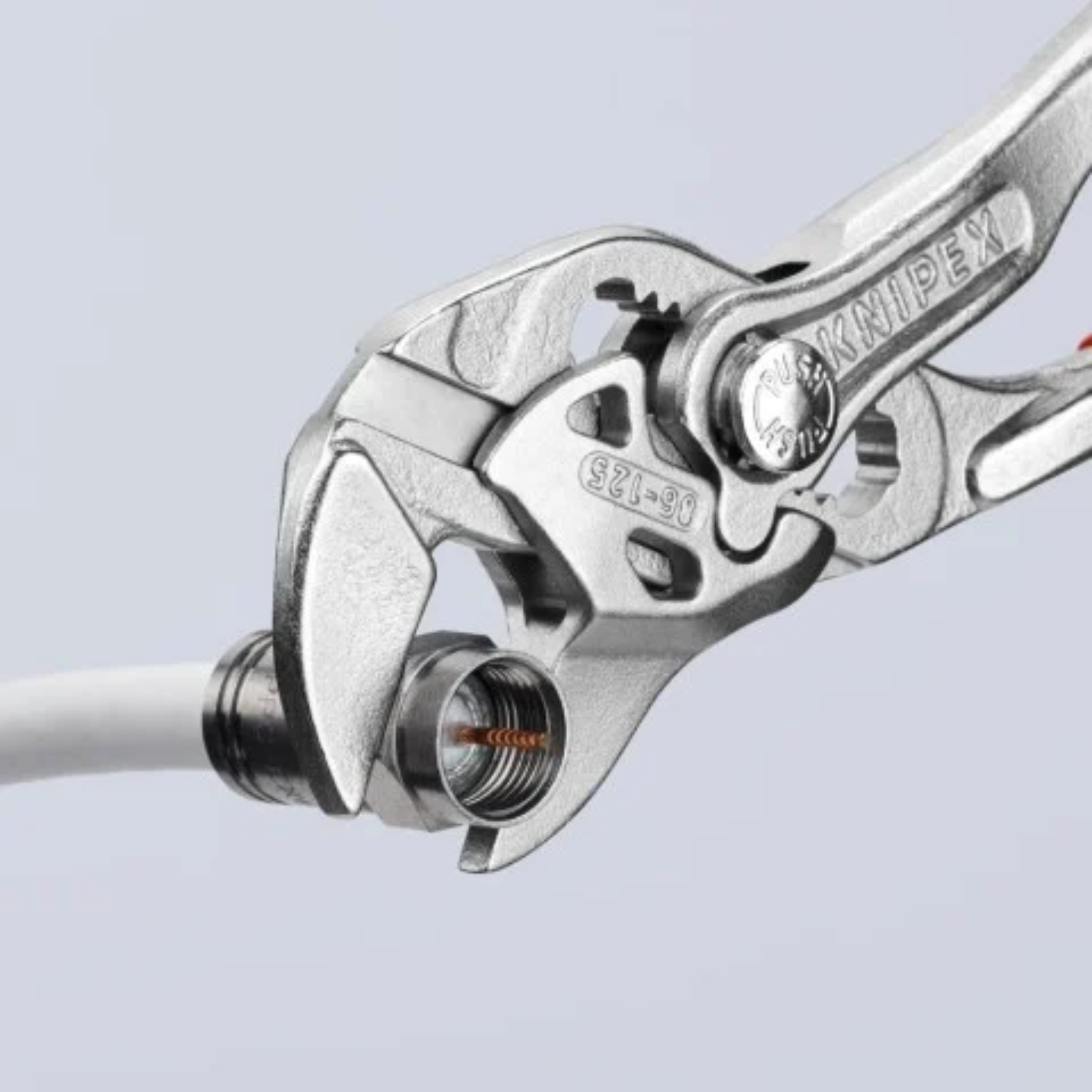 KNIPEX 86 03 125 SB Mini pinza de extensión y llave en una sola herramienta 125 mm (5")