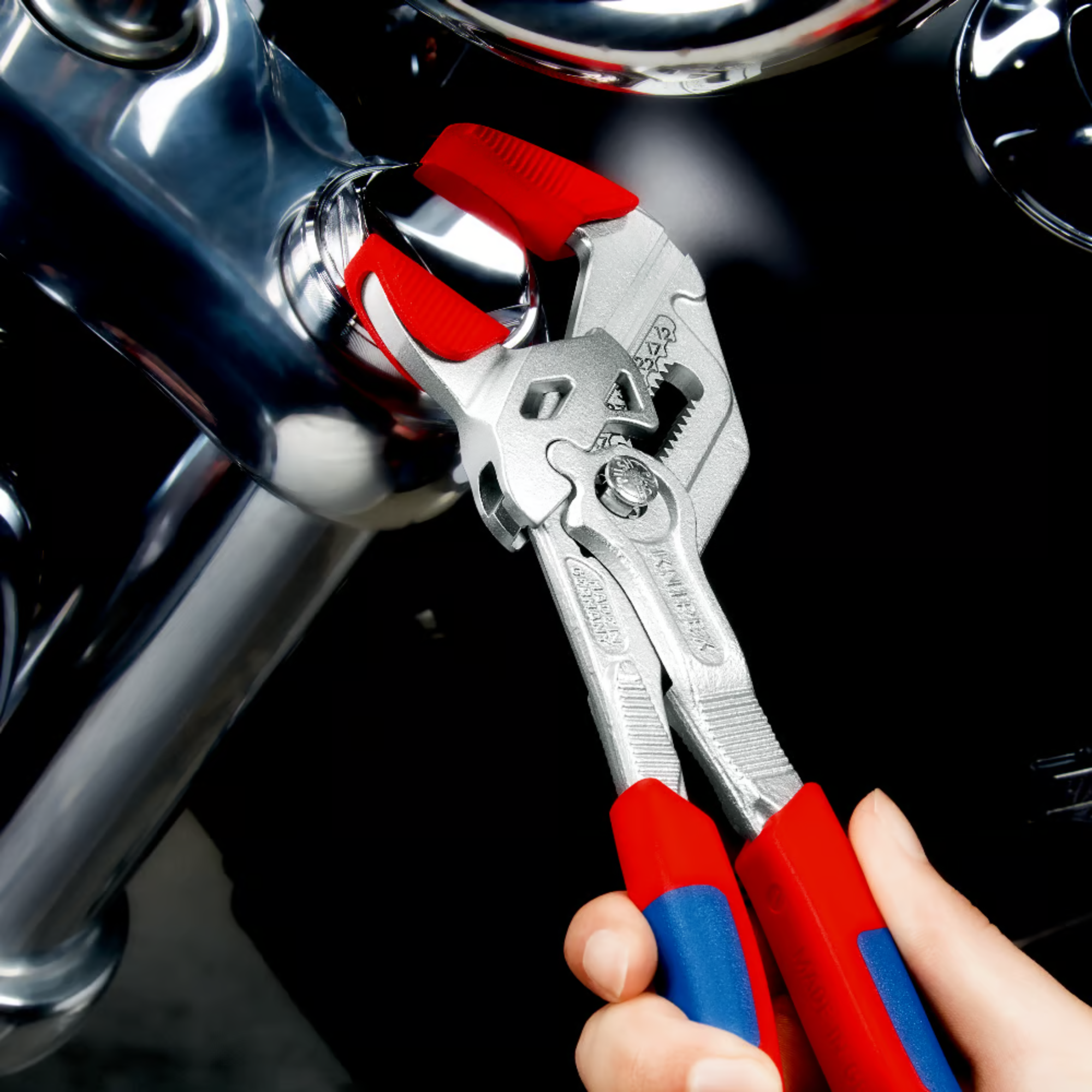 KNIPEX 86 05 250 Pinza de extensión y llave en una sola herramienta 250 mm (10")