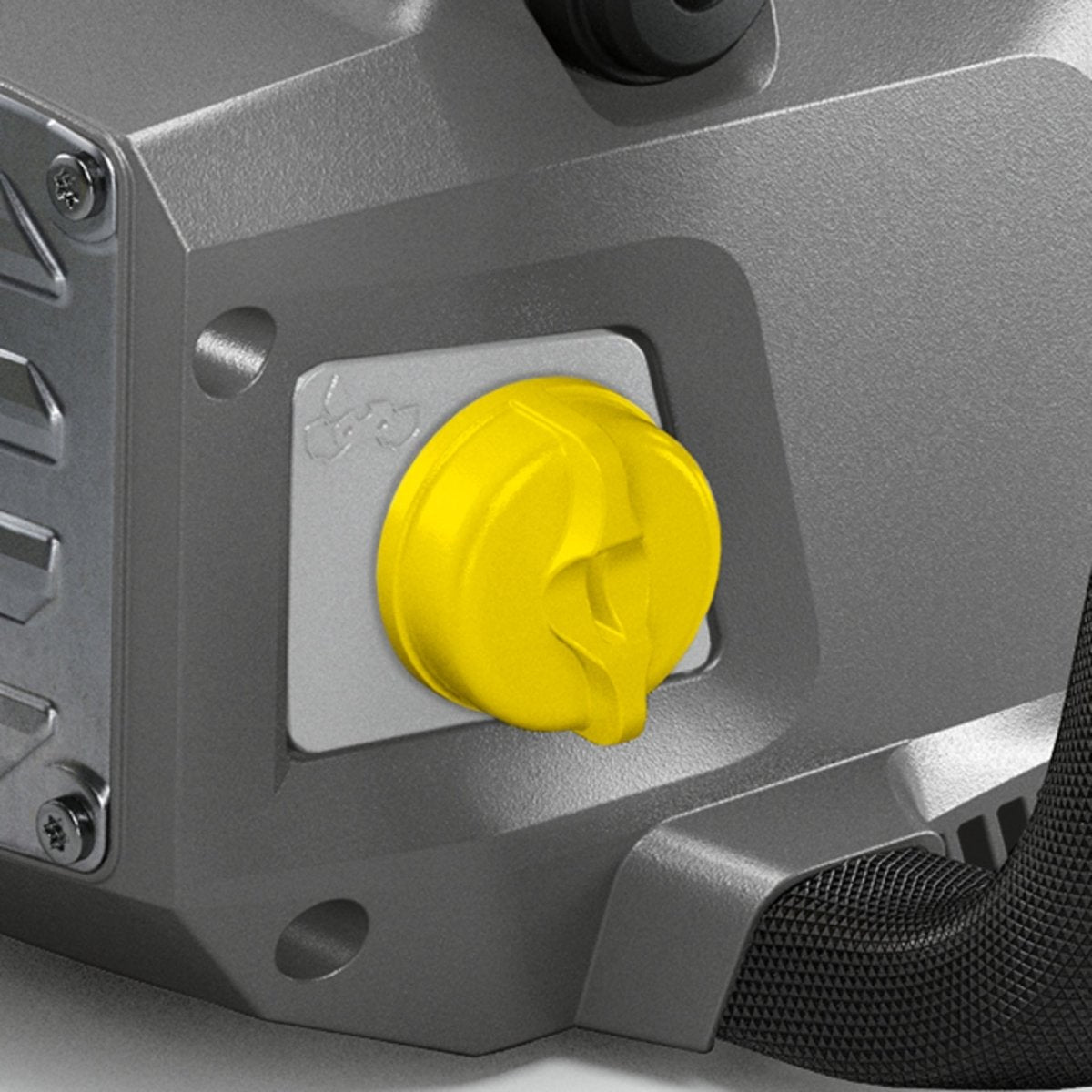 Karcher Motosierra con batería y cargador